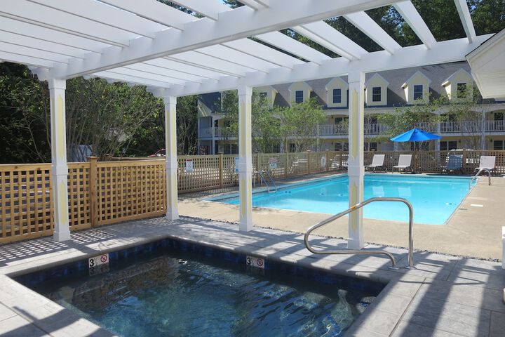 Pool 10 of 82