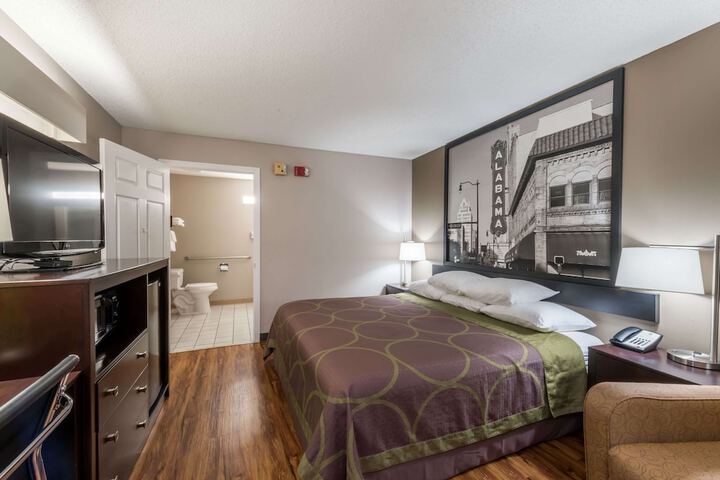 Room 21 of 26