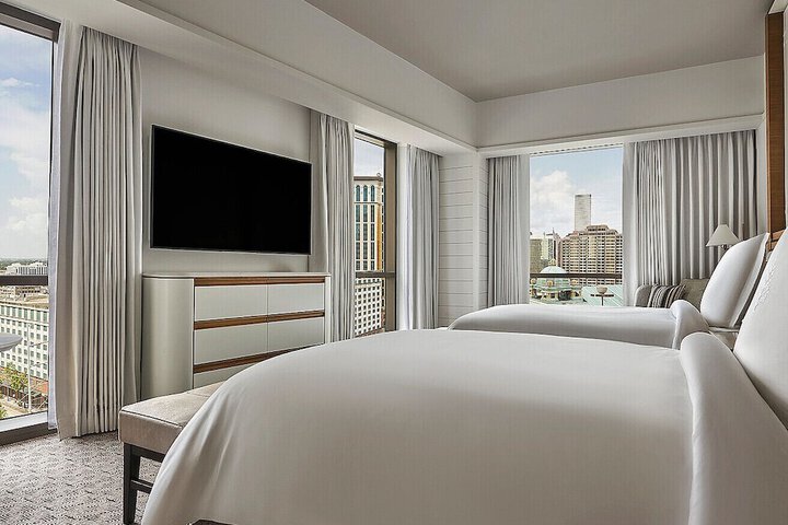 Four Seasons Hotel New Orleans