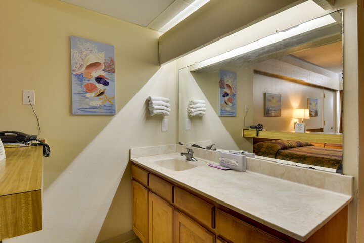 Room 20 of 38