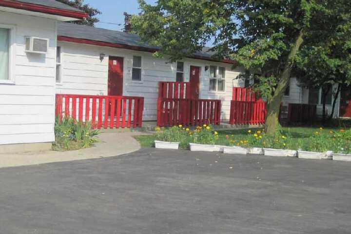Property Grounds 23 of 29
