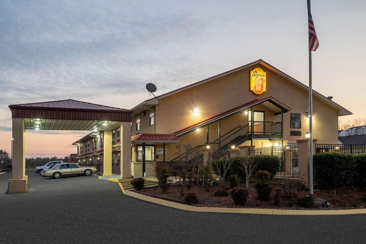 Hotel 2 of 27
