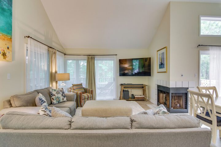 1 Mi to Beach: Sea Colony Condo w / Balcony!