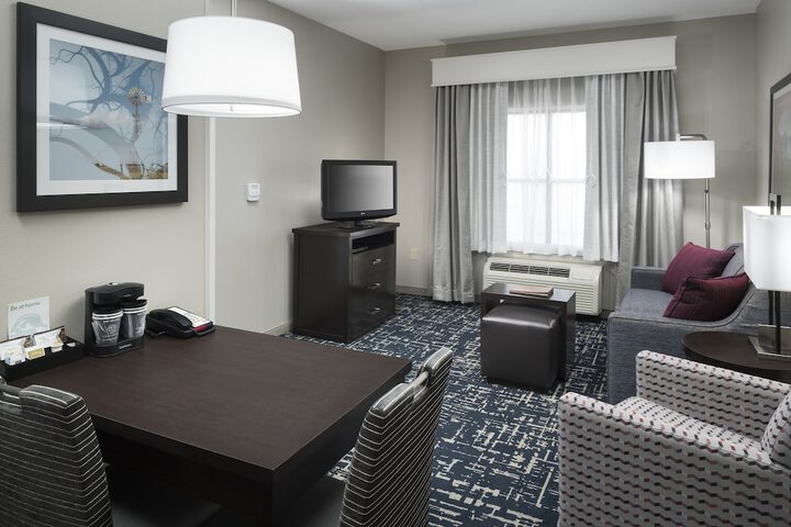Room 14 of 32