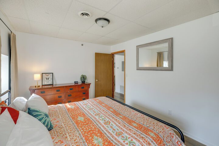 Bright Yankton Apartment Near Meridian Bridge