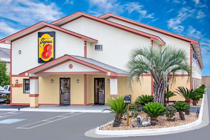 Hotel 2 of 14