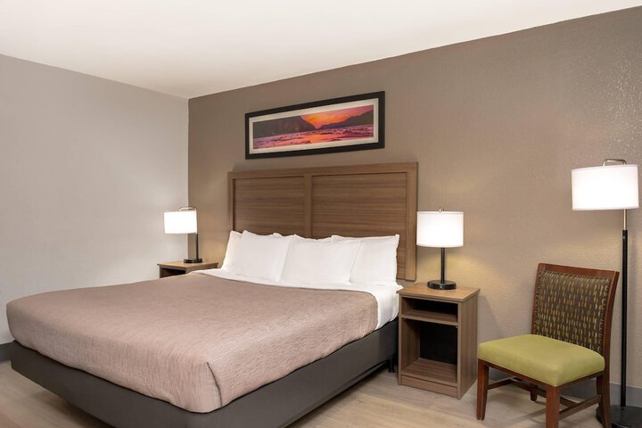 Quality Inn South Hill I-85