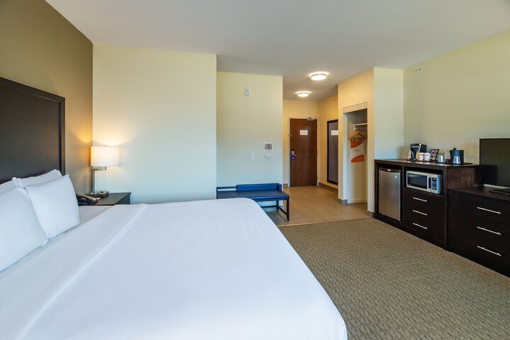 Room 36 of 51