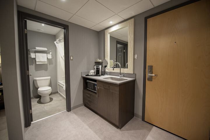 Room 34 of 75