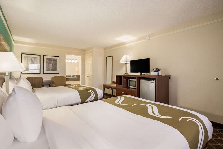 Quality Inn Tulsa Central