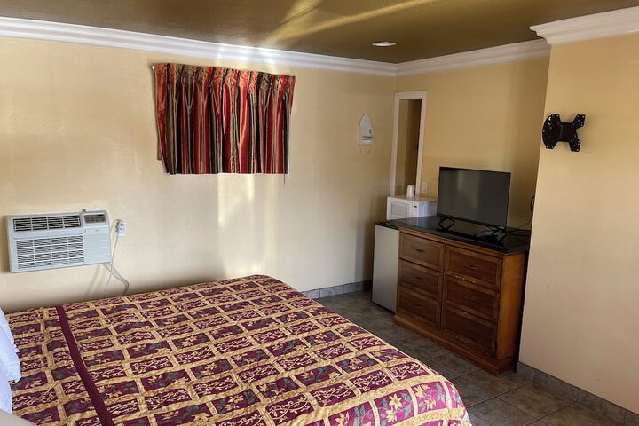 Room 13 of 60