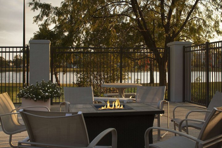 Terrace/Patio 34 of 35