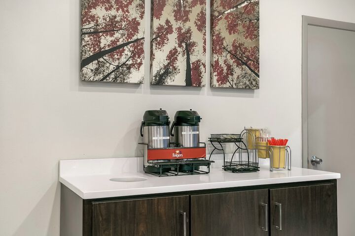 Breakfast/Coffee Service 34 of 36