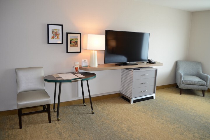 Room 50 of 117