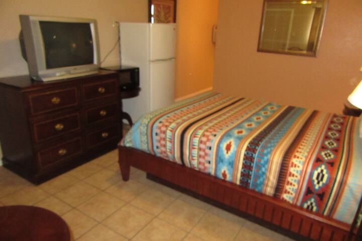 Room 14 of 26