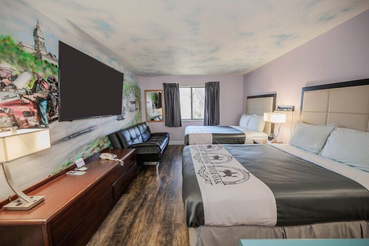 River Oak Inn