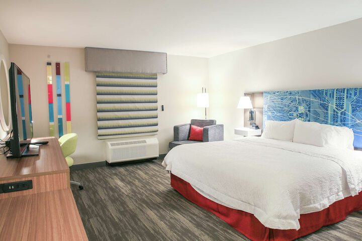 Hampton Inn & Suites Mount Laurel / Moorestown