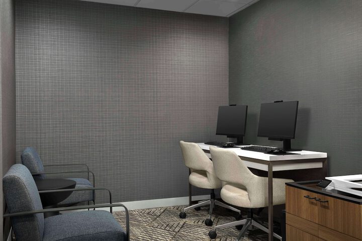 Business Center 34 of 36