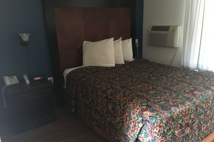 Room 22 of 41