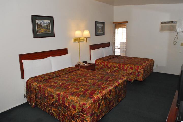 Room 12 of 34