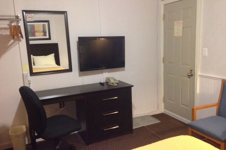 Room 27 of 57