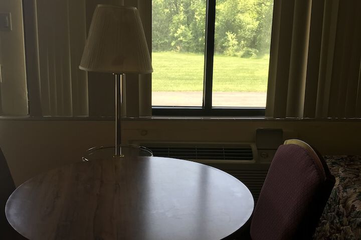 Room 14 of 38
