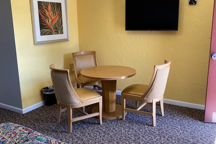 Room 38 of 53