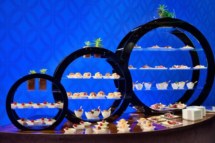 Dining 63 of 78