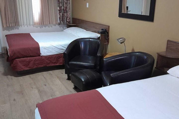 Room 13 of 44