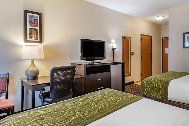 Room 17 of 34