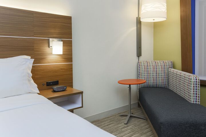 Room 34 of 55