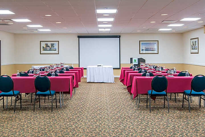 Holiday Inn Nashua an IHG Hotel