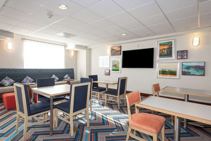 Hotel Interior 14 of 116