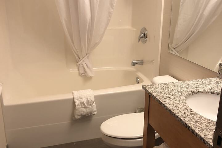 Best Western Grande Prairie Hotel & Suites
