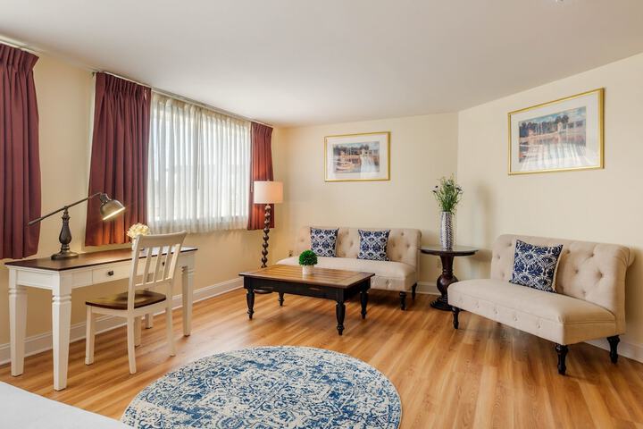 Room 12 of 42