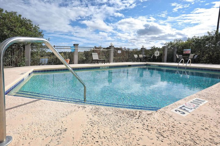 Pool 2 of 21