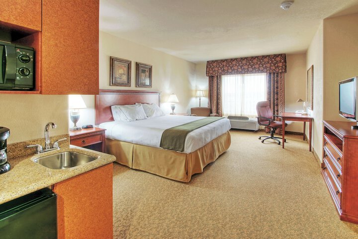 Room 36 of 63
