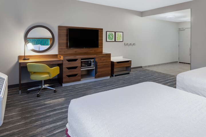 Room 21 of 27