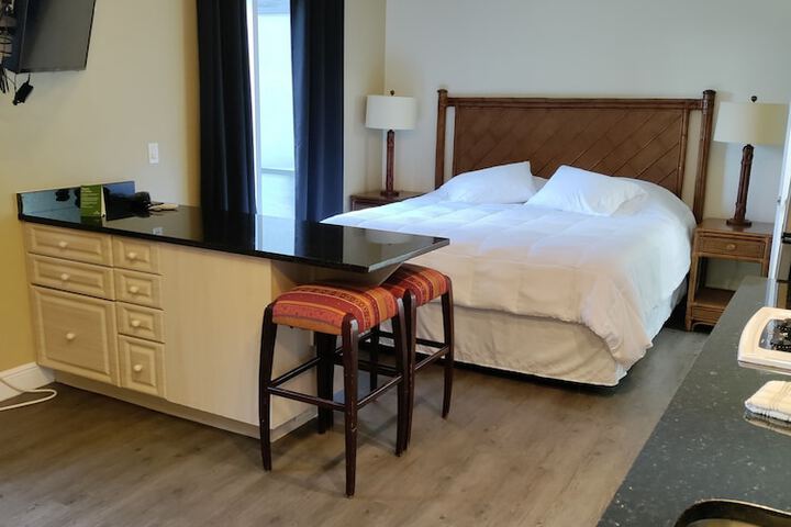 Room 14 of 40
