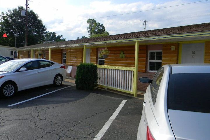 Little Shamrock Motel A1