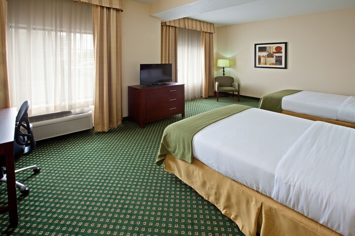 Room 10 of 35