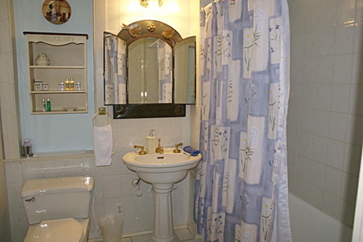 Room 15 of 38