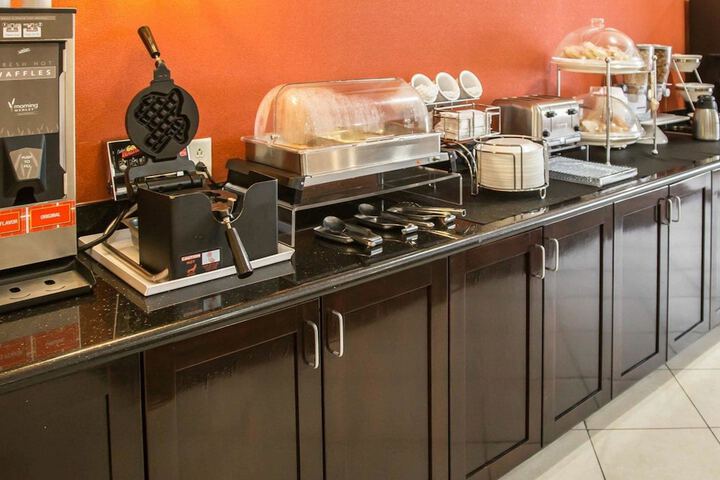 Breakfast/Coffee Service 93 of 103