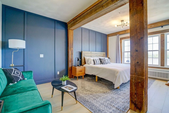 Room 44 of 72