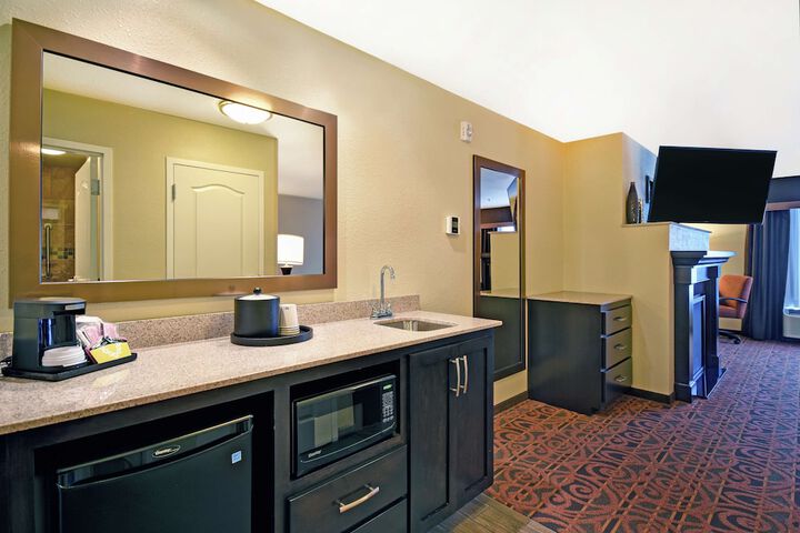 Hampton Inn & Suites Milwaukee / Franklin
