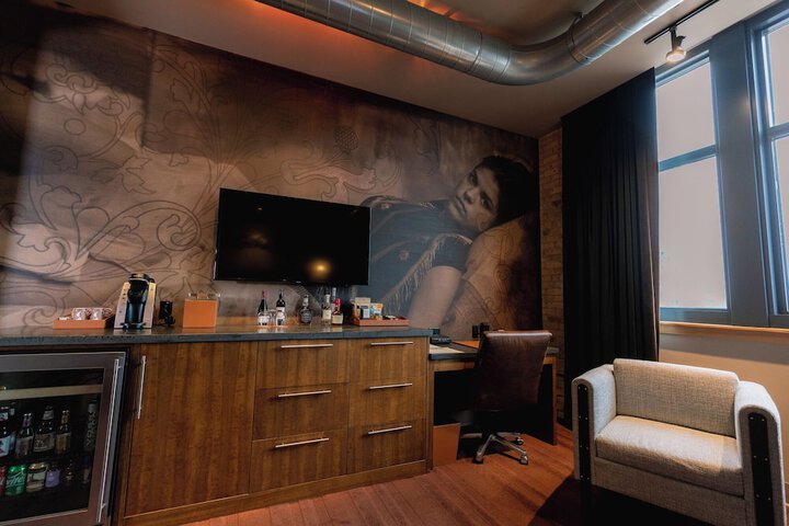 The Iron Horse Hotel