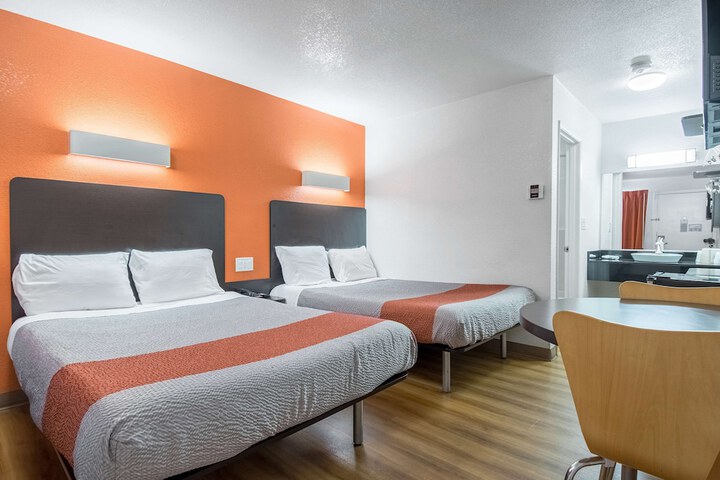 Room 19 of 31