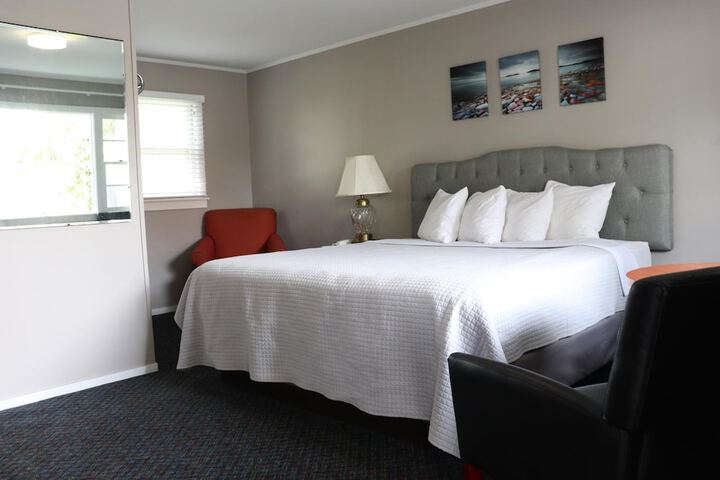Room 22 of 66