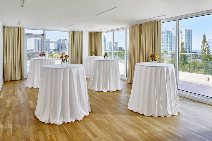 The Sarasota Modern a Tribute Portfolio Hotel