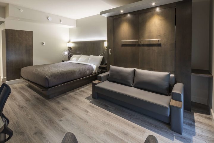 Room 21 of 107